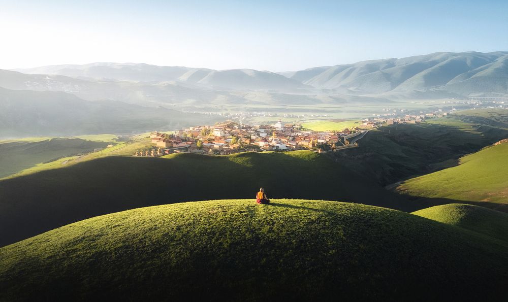 Remain Aloof From the World