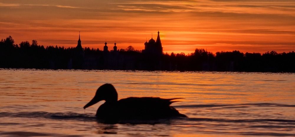 Валдайское озеро на рассвете
