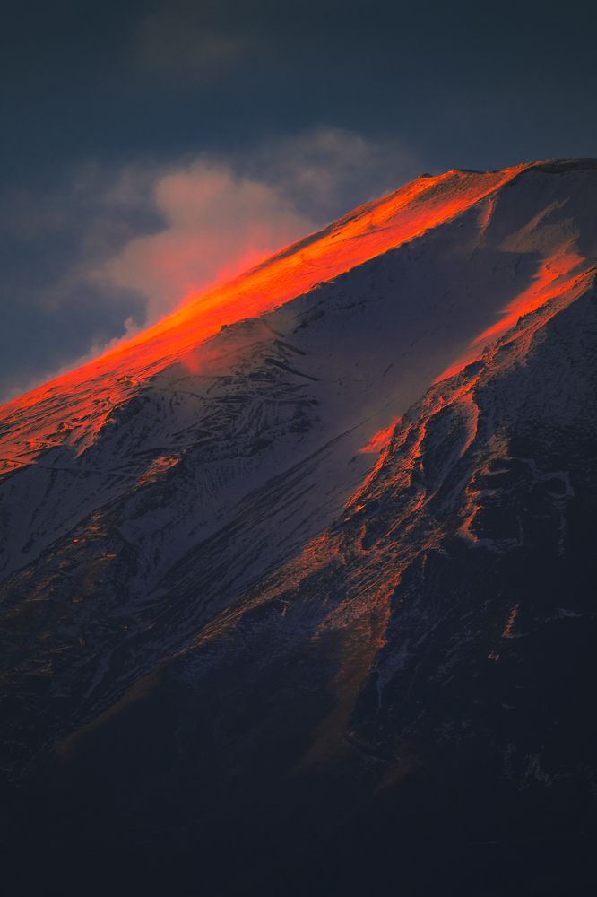 Photograph by Krid Karnsomdee