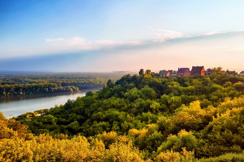 Хорошо жить в своём доме.
