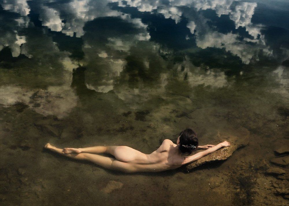 далианская ассимметричность аккреционной супрафизики