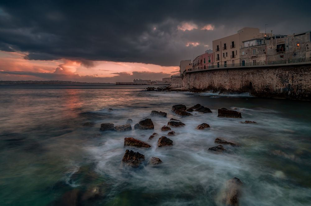 Photograph by Massimo Tamajo