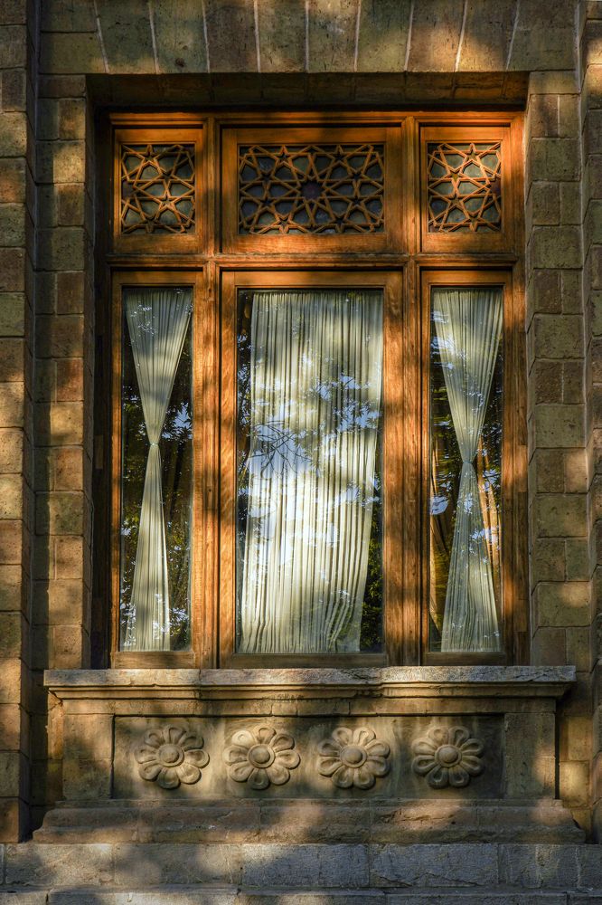 Photograph by Hossein Khayatan