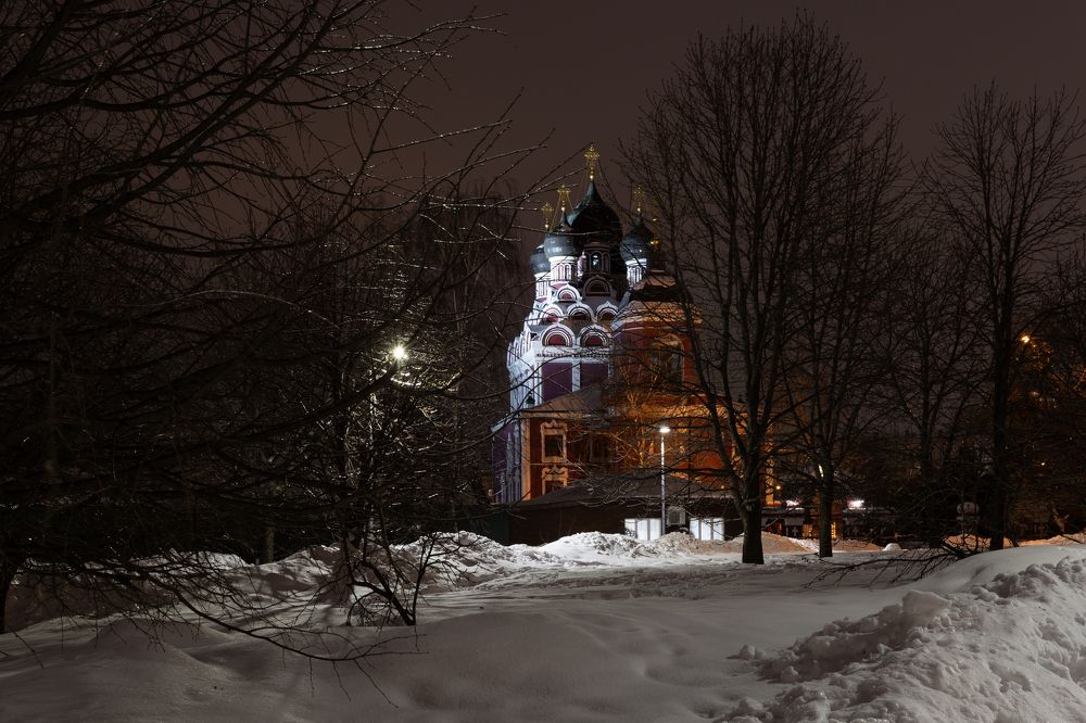 м. ВДНХ, Церковная горка