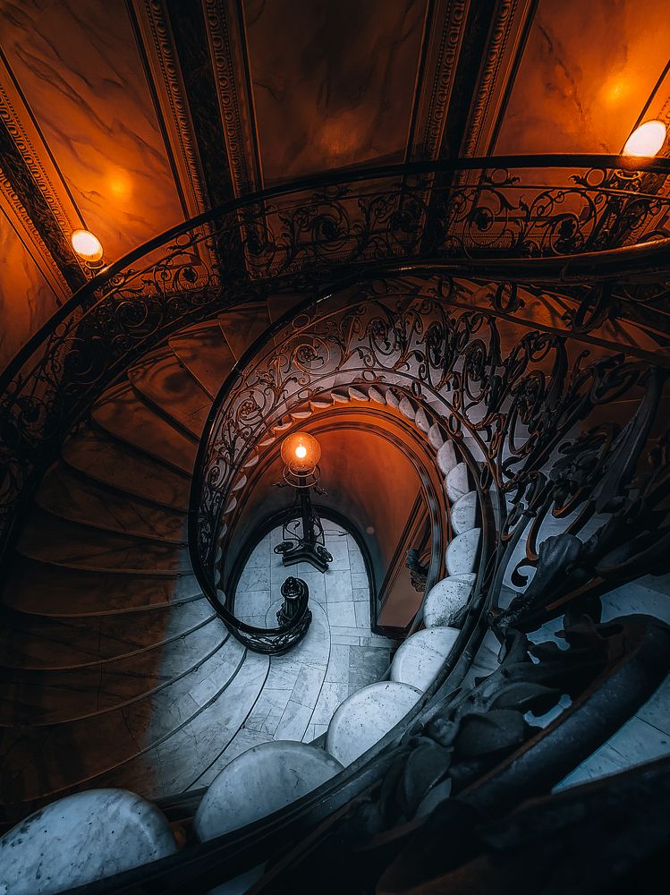 Таинственная лестница