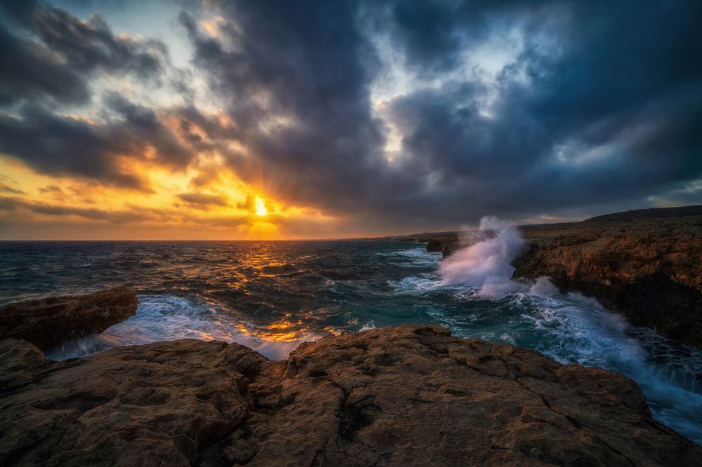 Закат на Кипре