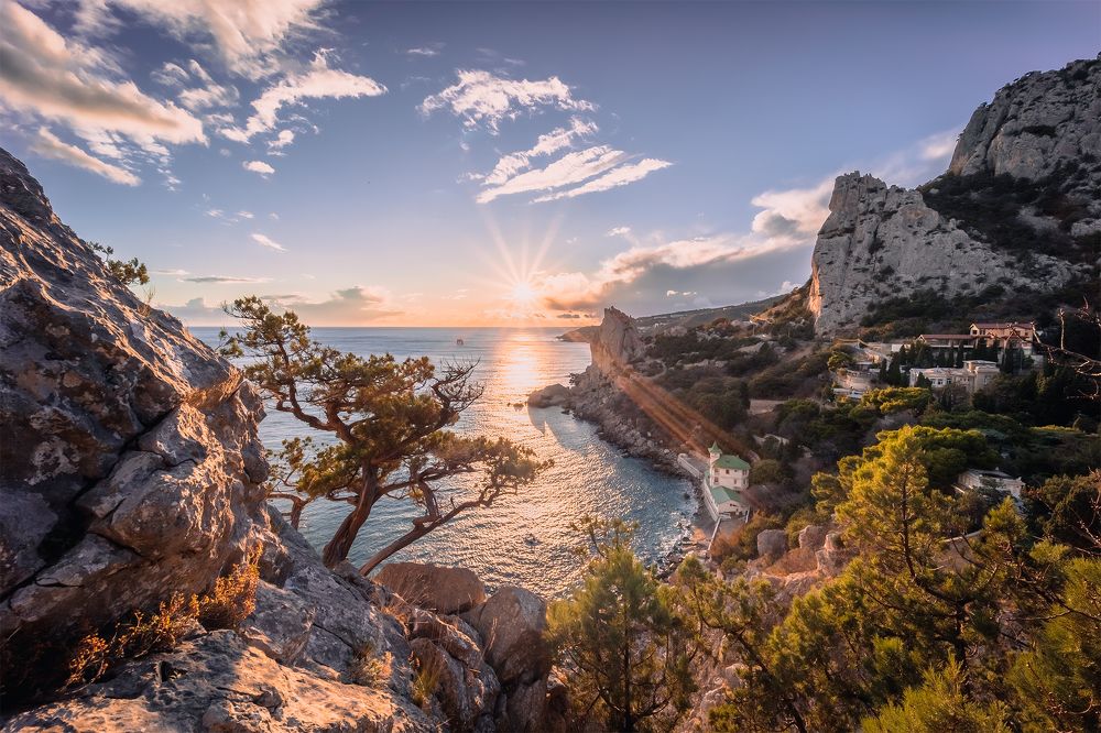 Солнце засияло