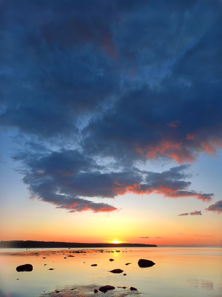 ONE MINUTE BEFORE SUNSET