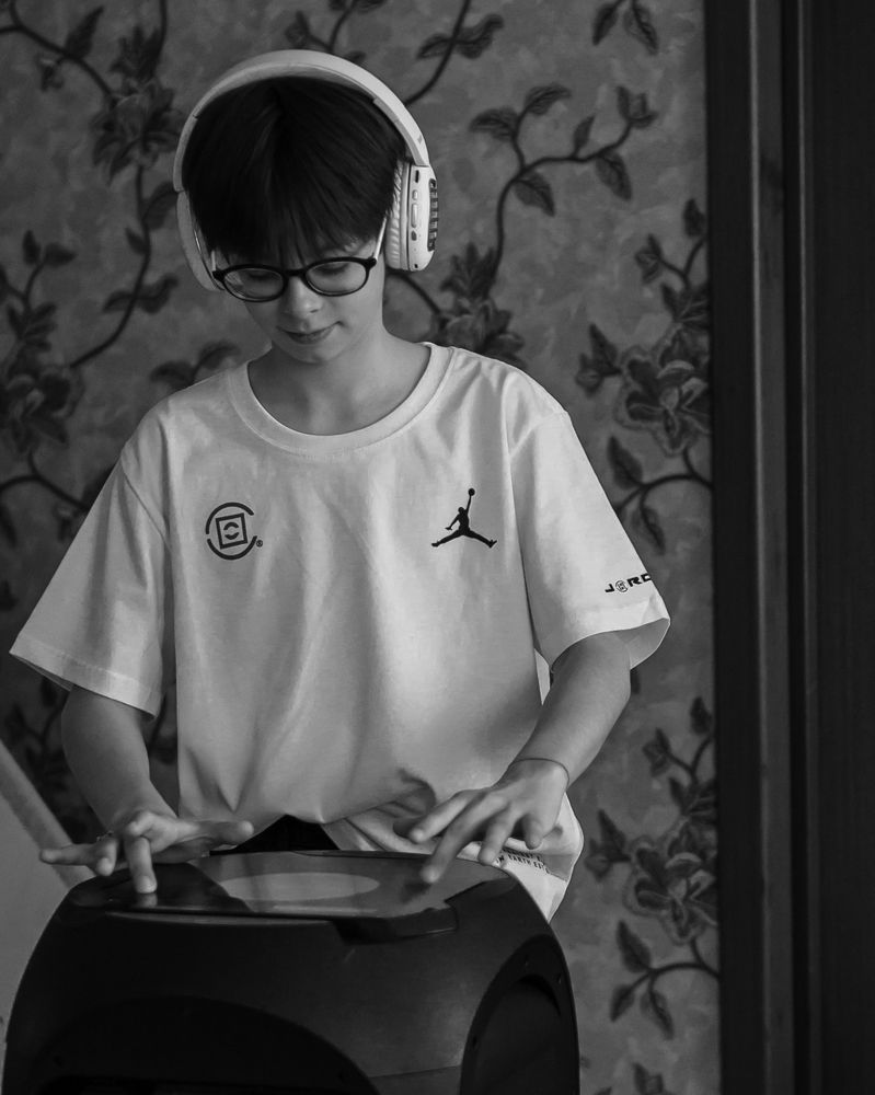 "Попробую себя в роли ДИДЖЕЯ"