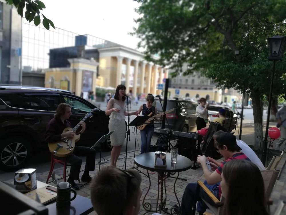 Уличная музыка