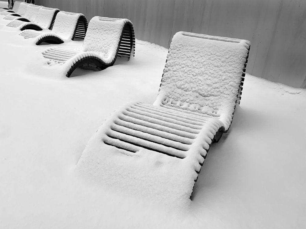 зимние скамейки