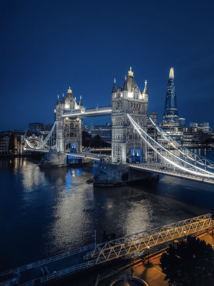 Photograph by Mengguo Li