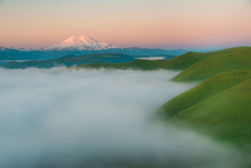 Эльбрус на рассвете