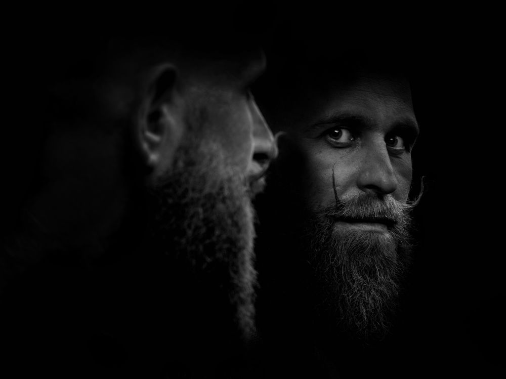 Photograph by Evgeniy Savikov