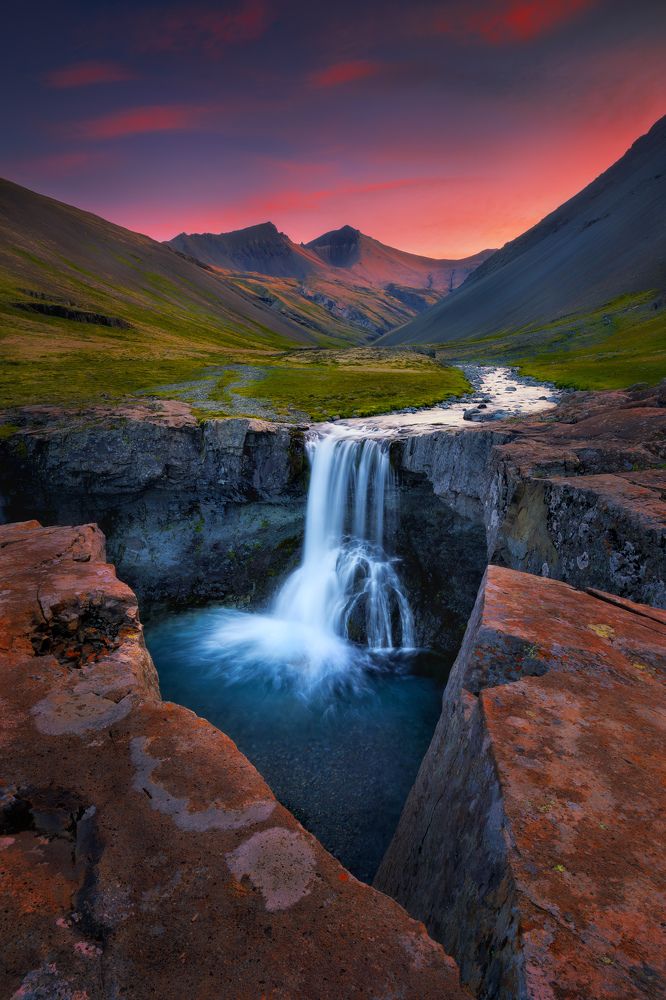 Photograph by Roberto Pavic