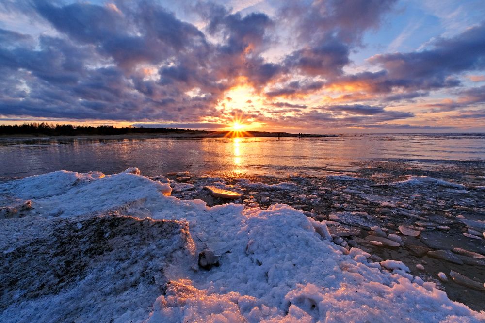 Spring ice / Gauja River
