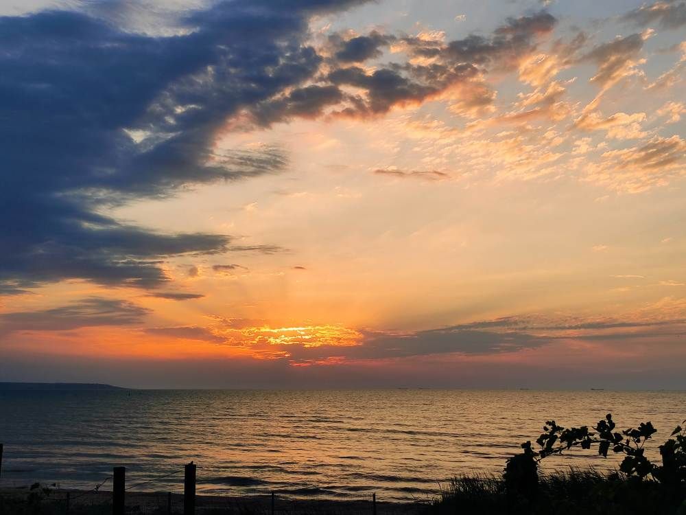 Чарующий закат у моря