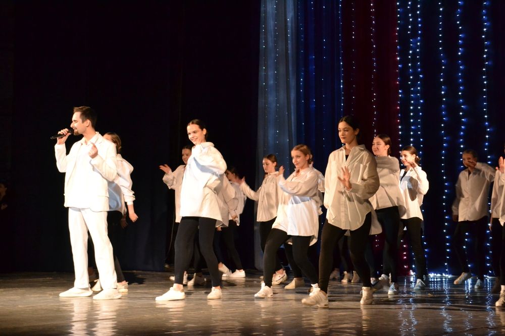 В ритме танца.