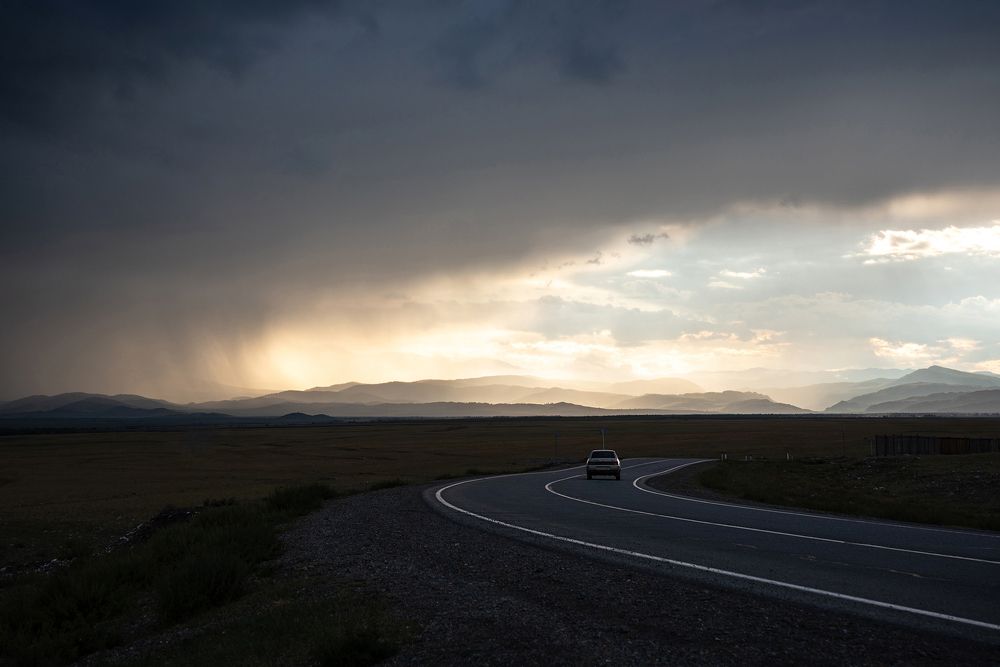 Из темноты в свет