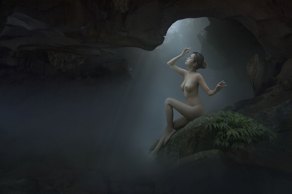 Photograph by Lê Hồng Tuấn