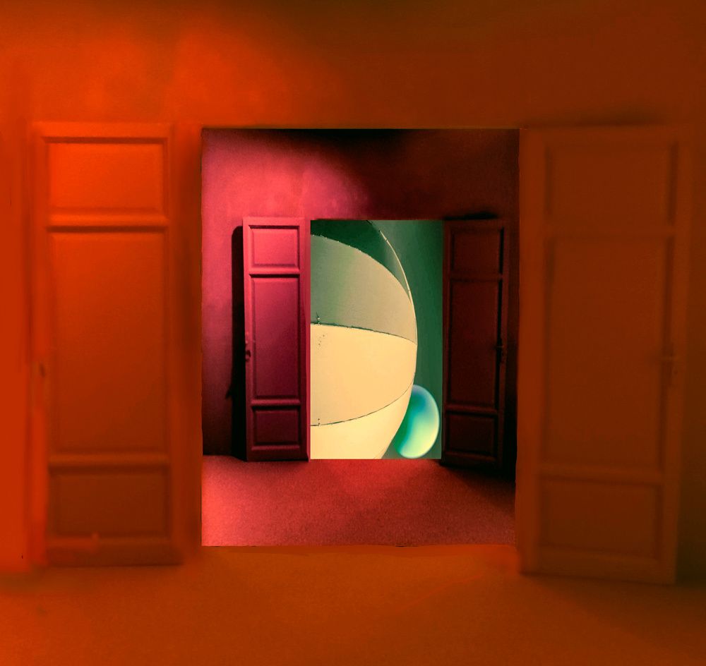 Deep in desire. Entry into weightlessness