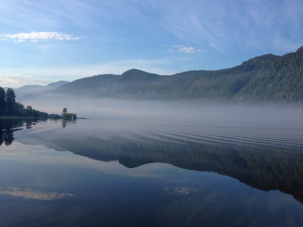 "Гляжусь в тебя,как в зеркало ..."