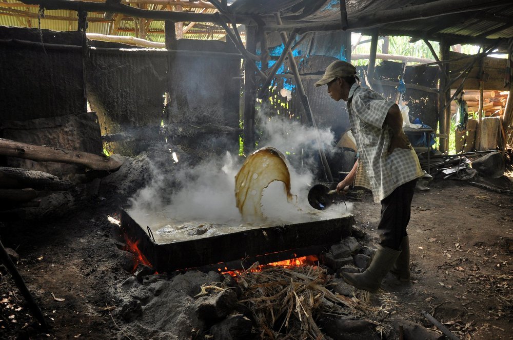 Traditional of Sugar maker