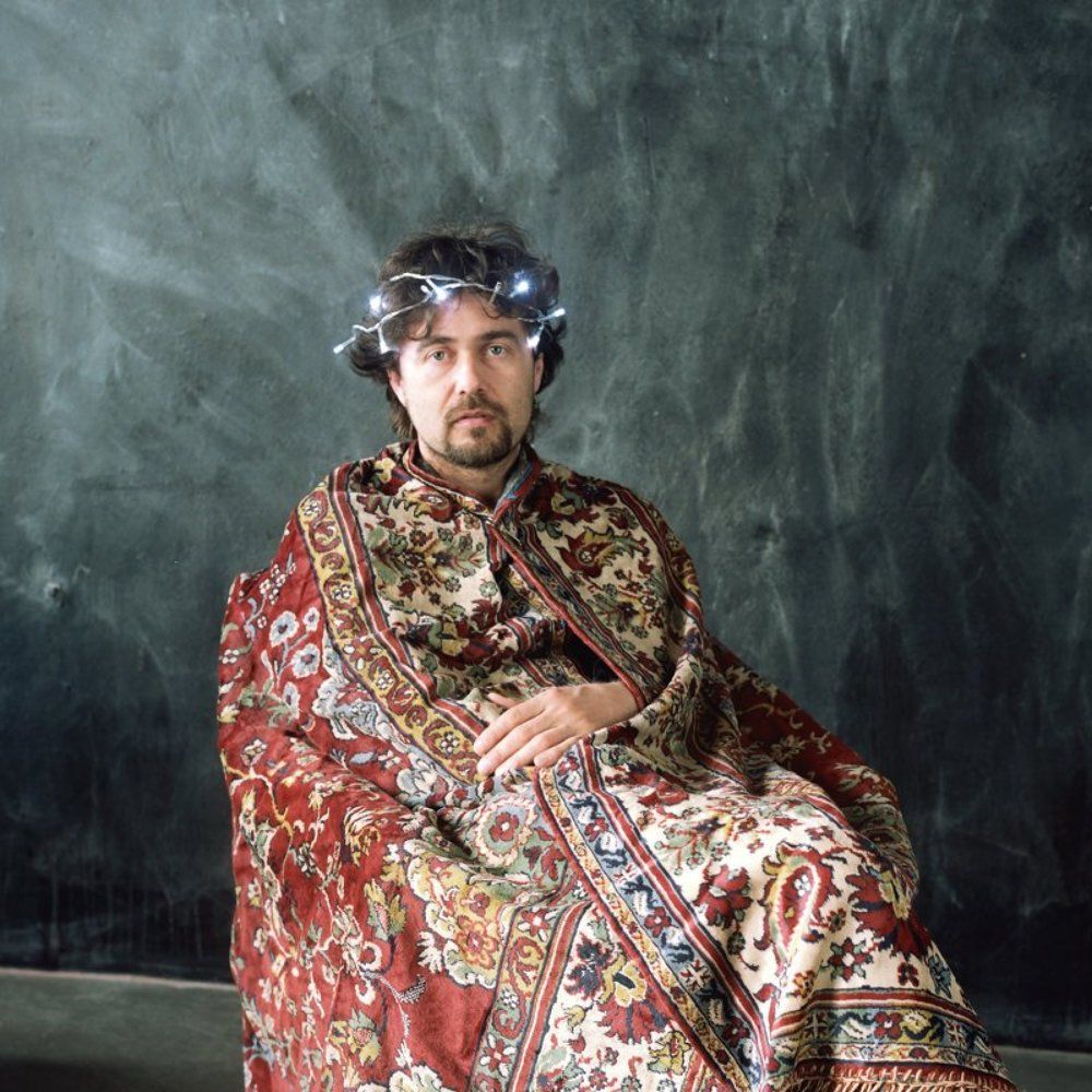 В поисках Божественного