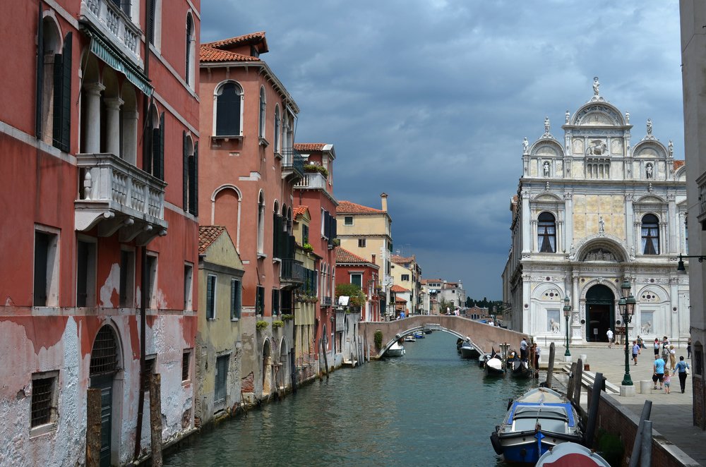 Прогуливаясь по Венеции