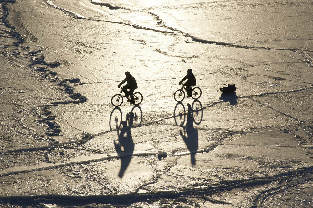 Ice cyclists