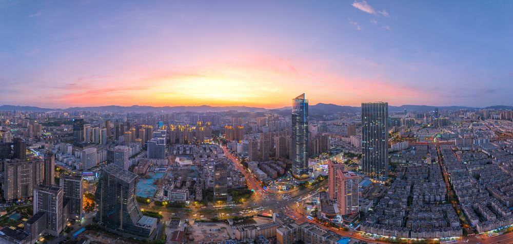 Kunming in sunset glow