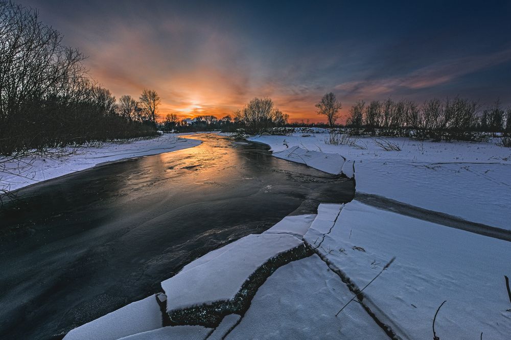 Photograph by Kostantin Belonogov