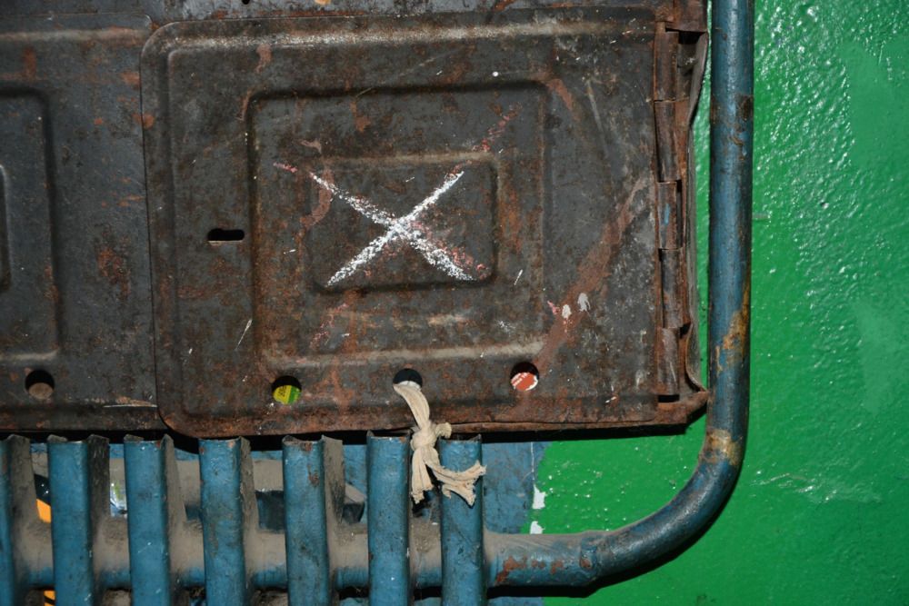 Выход там где вход