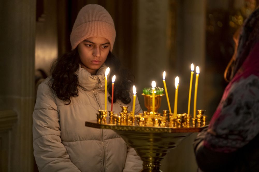 The women celebrate the Christmas