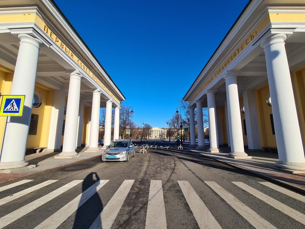 Смольный