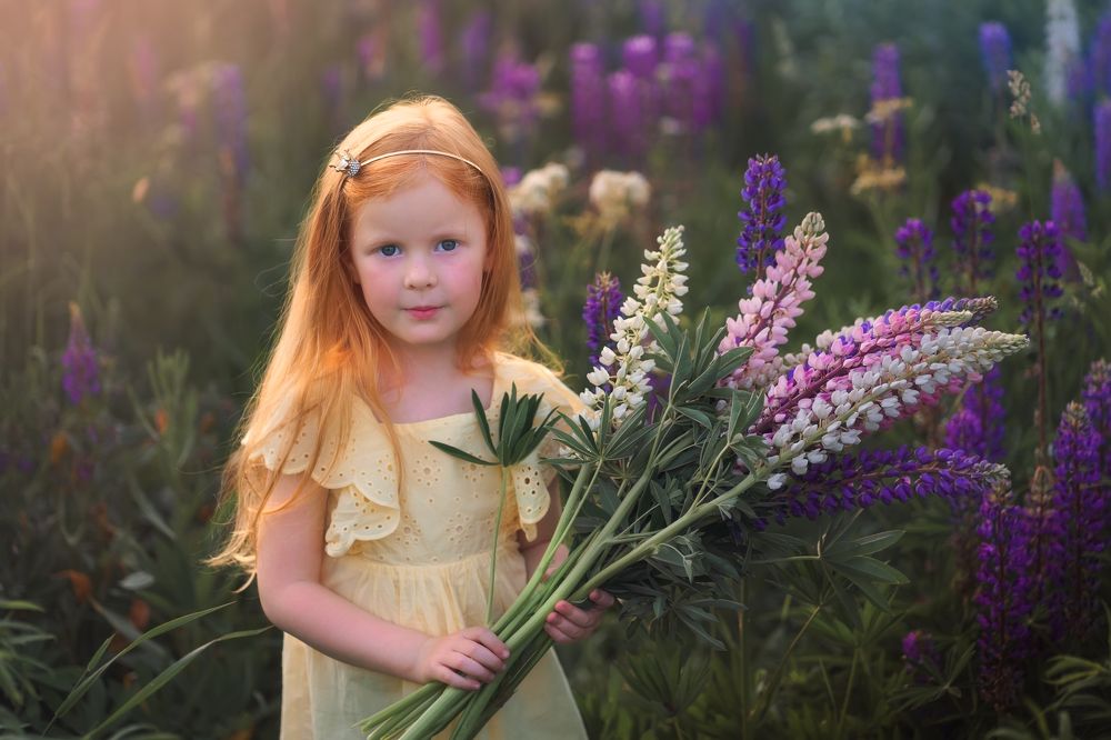 Портрет с люпинами