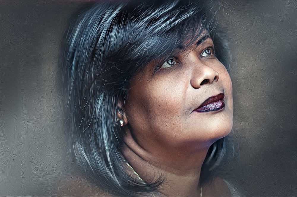 Mulher negra e sua beleza rara