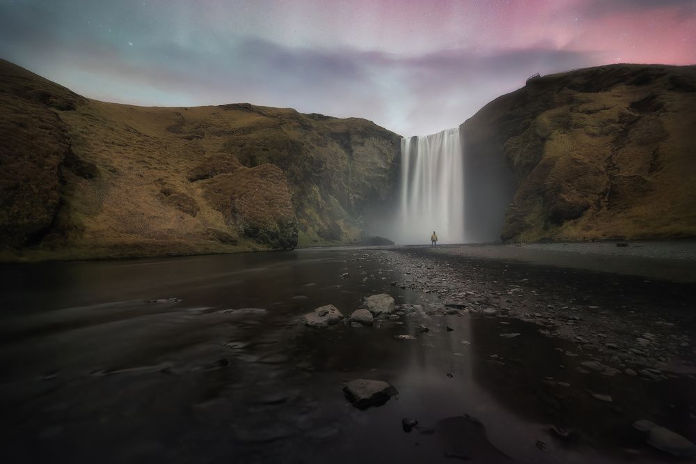 Aurora borealis in Skogafoss