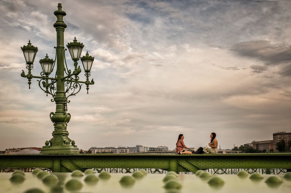 Stories of Budapest bridges.