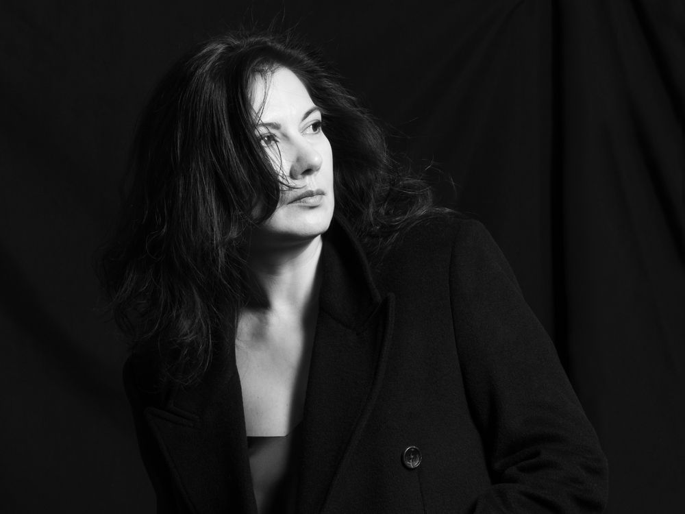 Автопортрет в черном