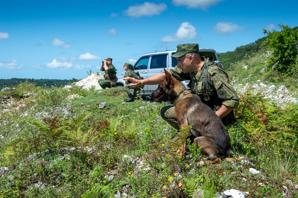 В пограничном наряде "Дозор"