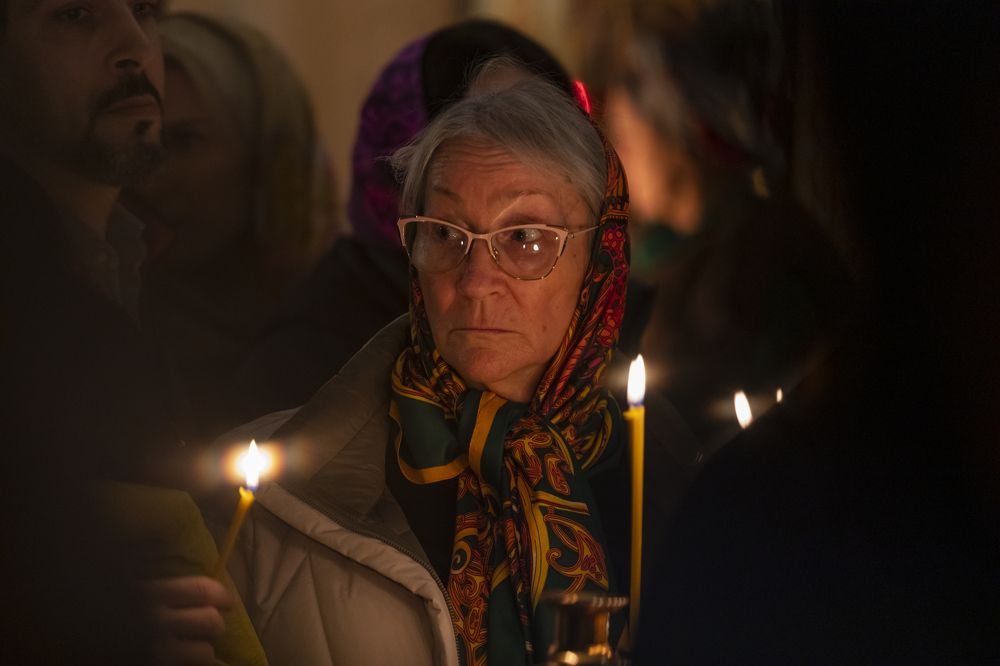 The women celebrate the Christmas
