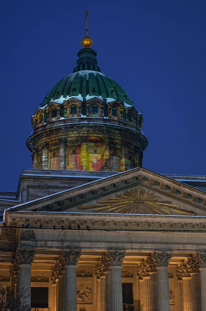KAZAN CATHEDRAL ON CHRISTMAS DAY