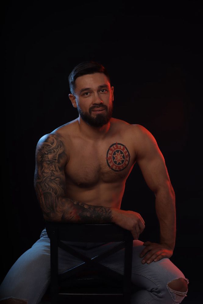 Photograph by Nina Semikhvatskya