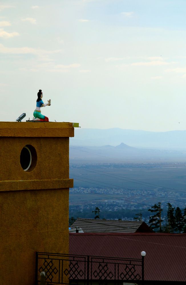 Скульптуры и люди