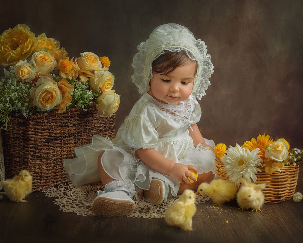 baby with chicks