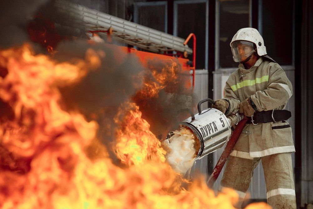 Человек и огонь