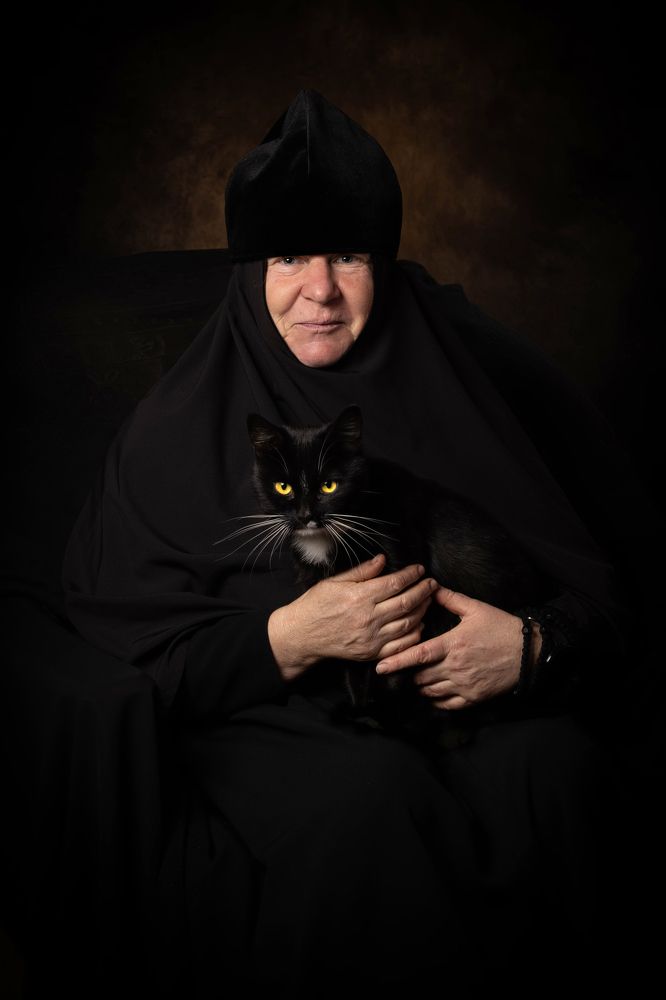 Инокиня Нонна и кот Василий