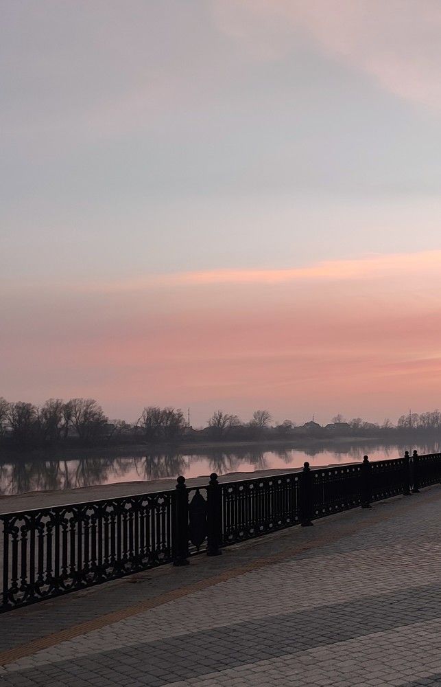 Прогулка / The Promenade