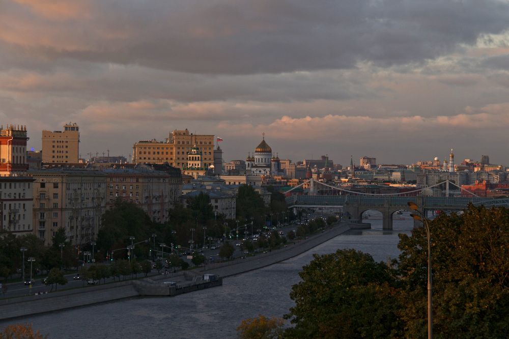 В закатных красках дня